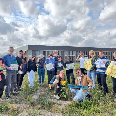 Studenten in de Lutkemeerpolder